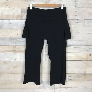 Athleta black skirted capris size L